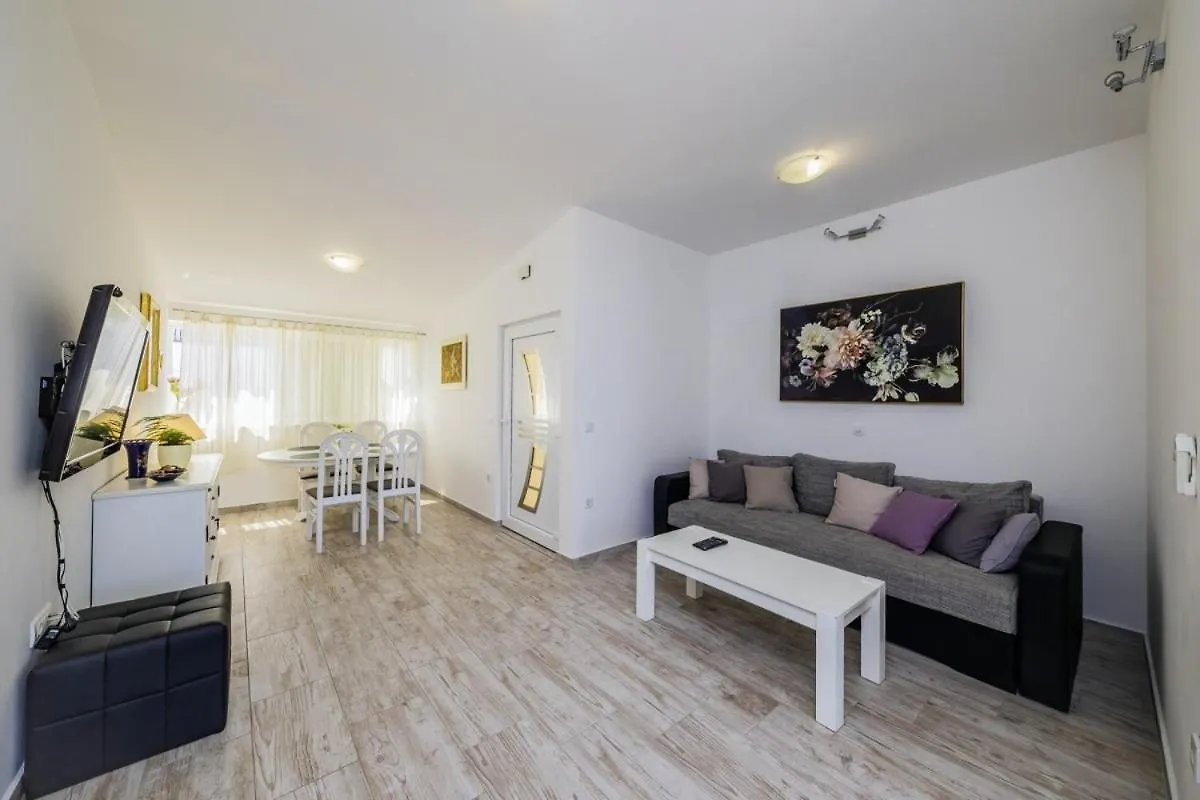 Raos In Trogir - Mittel-Dalmatien Hotel Mastrinka Guest house